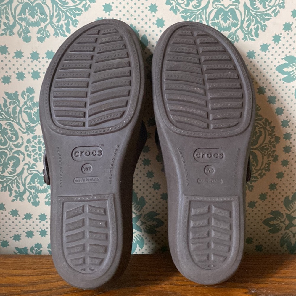 Croc sandals - Picture 7 of 9